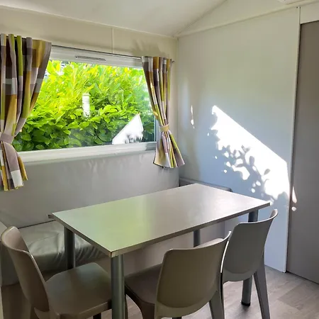 La Faloise - Mobil-home 2 * Angicourt