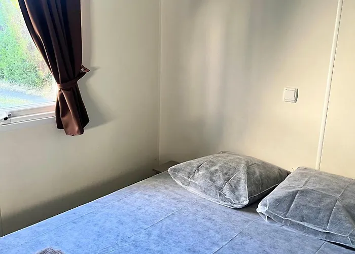 Campsite La Faloise - Mobil-home 2 *